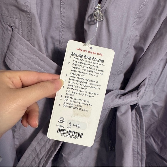 🆕 Lululemon RARE See Me Ride Poncho - Lavender Grey - Picture 3 of 11
